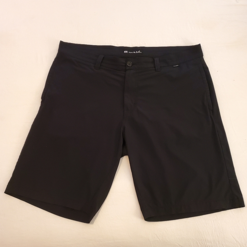 TRAVIS MATHEW Beck Black Performance Golfing Outerwear Shorts Men's Size 38 - Picture 3 of 11